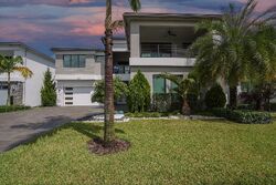 Pre-foreclosure in  Dearborn River Way Boca Raton, FL 33496