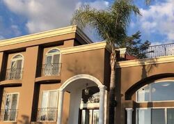 Pre-foreclosure in  N SUNSET CANYON DR Burbank, CA 91501