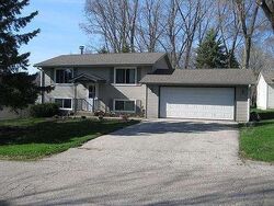  Meadow Dr, Burlington WI