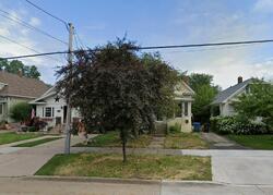Pre-foreclosure in  W Bent Ave Oshkosh, WI 54901