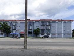 Pre-foreclosure in  NE 6TH AVE Miami, FL 33161