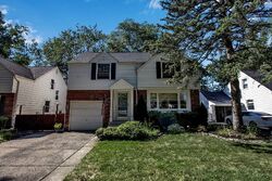 Pre-foreclosure in  Lamarck Dr Buffalo, NY 14226