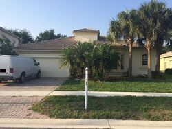 Pre-foreclosure in  GREENVILLE CIR Lake Worth, FL 33467