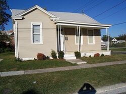 Pre-foreclosure in  Camden Ave Portsmouth, VA 23704