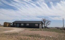 Pre-foreclosure in  E GOLDENROD DR Gardendale, TX 79758