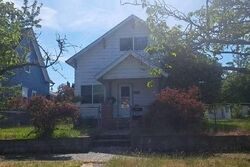 Pre-foreclosure in  S FIFE ST Tacoma, WA 98409