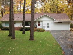  Woodland Rd, Marinette WI