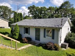 Pre-foreclosure in  Whites Carver Rd Grafton, WV 26354