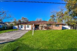 Pre-foreclosure in  Hillsboro St Houston, TX 77015