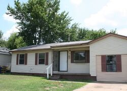Pre-foreclosure in  E Young St Tulsa, OK 74115