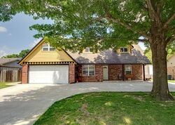 Pre-foreclosure in  S Elm Ave Broken Arrow, OK 74011