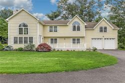 Pre-foreclosure in  POLO CT Suffern, NY 10901