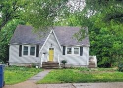 Pre-foreclosure in  DONNELLY ST De Soto, MO 63020