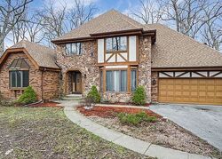 Pre-foreclosure in  Woodland Gln Park Forest, IL 60466