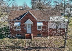  S Van Buren St, Litchfield IL