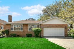 Pre-foreclosure in  S 14th Ave Maywood, IL 60153