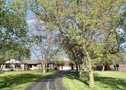 Pre-foreclosure in  Cox Rd Marengo, IL 60152