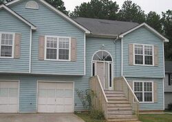 Pre-foreclosure in  FIELD SPRING DR Lithonia, GA 30058