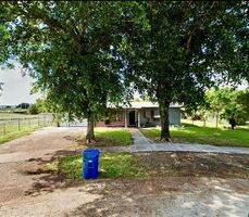  Nw 22nd Pl, Miami FL