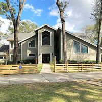 Pre-foreclosure in  N LAKE PLEASANT RD Apopka, FL 32712