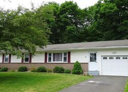 Pre-foreclosure in  Donat Dr Wallingford, CT 06492