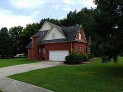 Pre-foreclosure in  VALLEY HEAD CT Huntsville, AL 35811