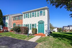  Robin Hill Cir, York PA