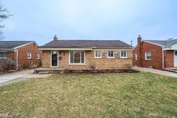 Pre-foreclosure in  Ronald St Roseville, MI 48066