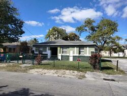 Pre-foreclosure in  Nw 50th St Miami, FL 33142