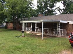 Pre-foreclosure Listing in W 3rd St LUVERNE, AL 36049