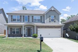 Pre-foreclosure in  Willow Trace Dr Phenix City, AL 36869