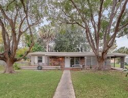 Pre-foreclosure in  Fountainhead Dr Deltona, FL 32725