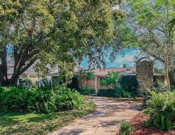  Tarpon Dr, Saint Petersburg FL