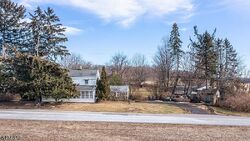 Pre-foreclosure in  Montana Rd Washington, NJ 07882