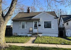 Pre-foreclosure in  Meier St Roseville, MI 48066
