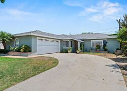 Pre-foreclosure in  Hamilton Ave Oxnard, CA 93033