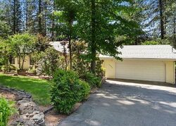 Pre-foreclosure in  Del Vista Ct Grass Valley, CA 95945