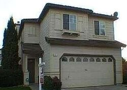 Pre-foreclosure in  Privet Ln Elk Grove, CA 95758
