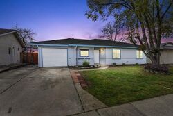 Pre-foreclosure in  Whitsett Dr North Highlands, CA 95660