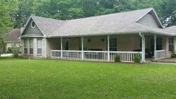 Pre-foreclosure in  Hummingbird St New Caney, TX 77357