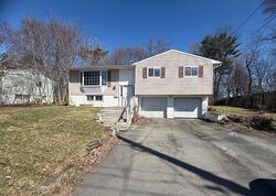  Appletree Dr, Saugerties NY