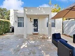 Pre-foreclosure in  SW 58th Ct Miami, FL 33155