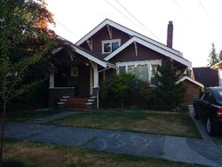 Pre-foreclosure in  Eastern Ave N Seattle, WA 98103