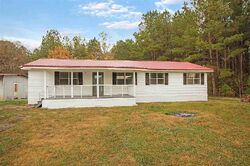 Pre-foreclosure in  Barefoot Springs Rd Pelahatchie, MS 39145