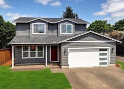 Pre-foreclosure in  Fabry Rd SE Salem, OR 97306