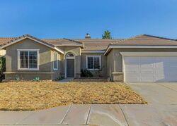 Pre-foreclosure in  Starview Dr Lancaster, CA 93536