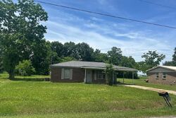 Pre-foreclosure in  S Magnolia St Loxley, AL 36551