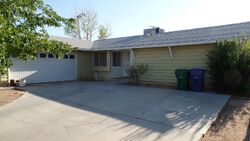 Pre-foreclosure in  NEURALIA RD California City, CA 93505