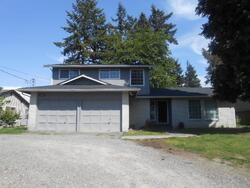 Pre-foreclosure in  74TH AVE E Puyallup, WA 98373