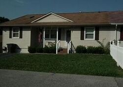 Pre-foreclosure Listing in Michael Dr ELKVIEW, WV 25071
